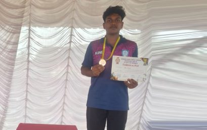 Aien e Kumar 3rd prize in Discus sThrow